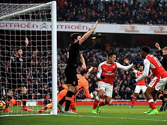 Clattenburg apologised for San...